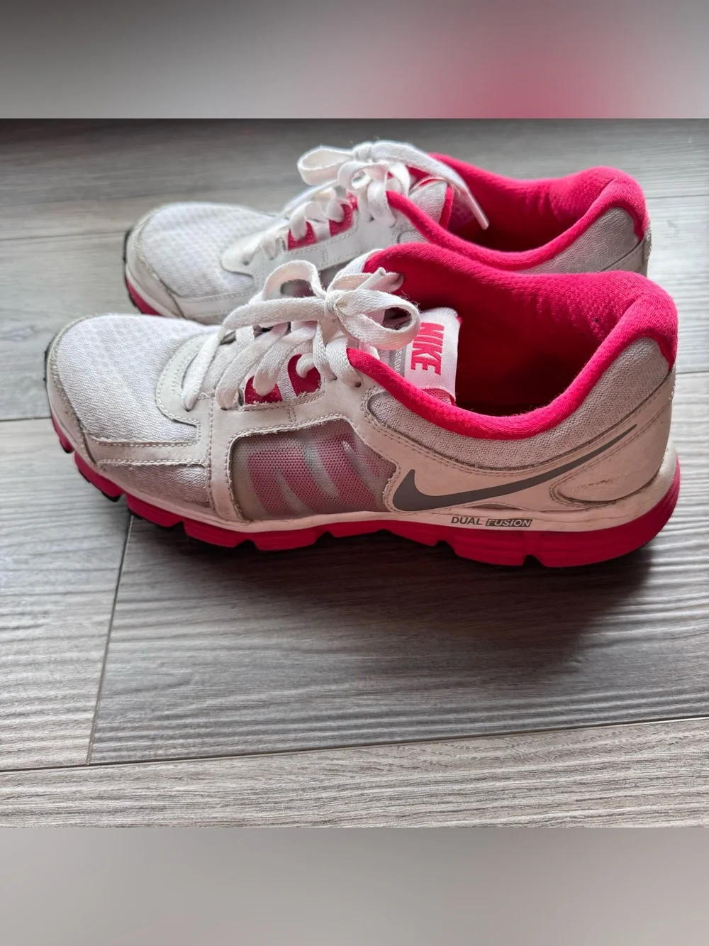 Nike Women’s White and Pink Dual-Fusion Running Sneakers